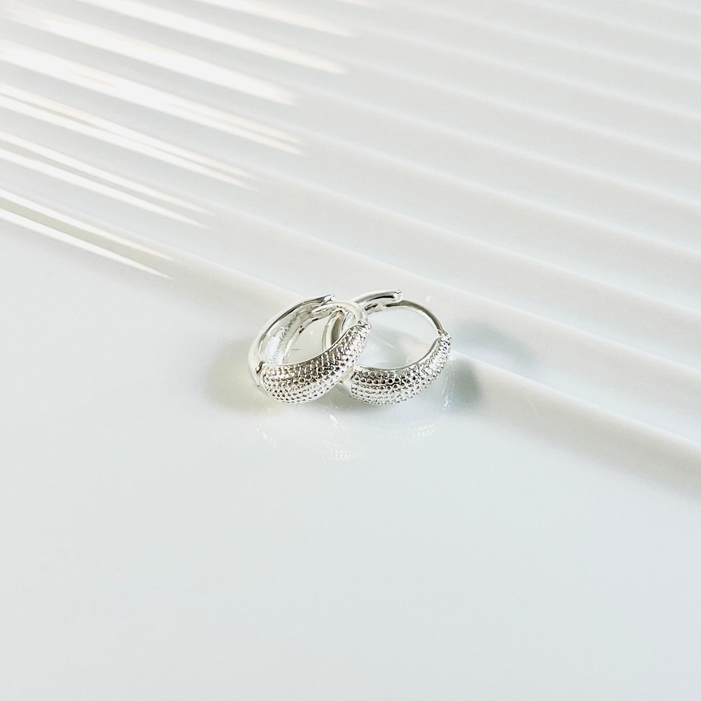 Nova – Silver Elegance in Every Curve