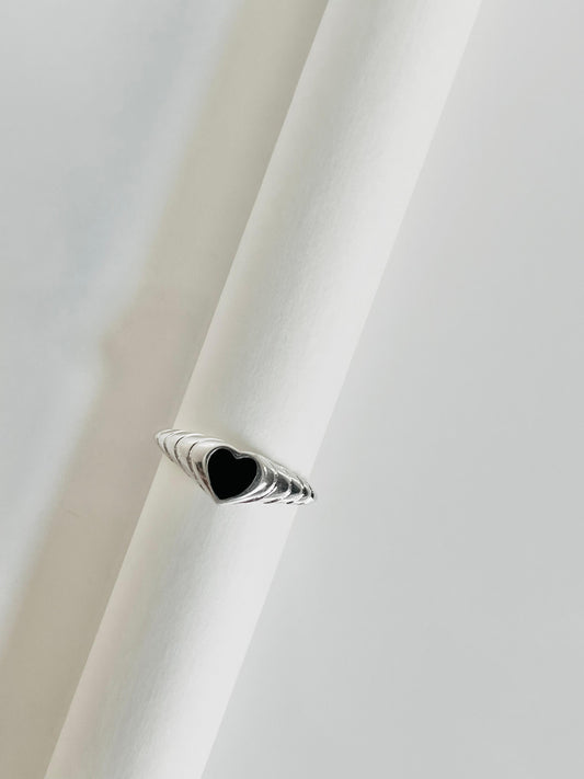 Nyra – Silver-Plated Heart Ring