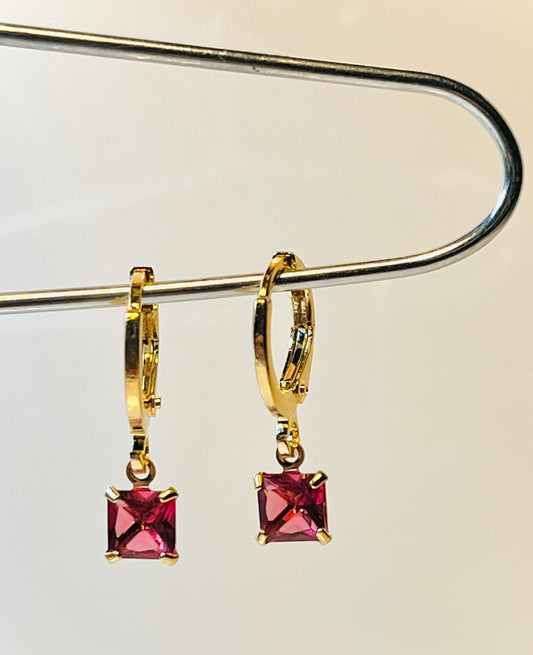 Rouge Hoops – Gold-Plated Earrings with Red Zirconia