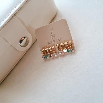 Brisa Earrings – Gold-Plated Breeze Drops with Pastel Crystals