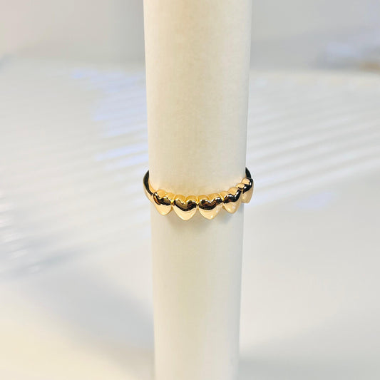 Amora Ring – Mini Heart Band